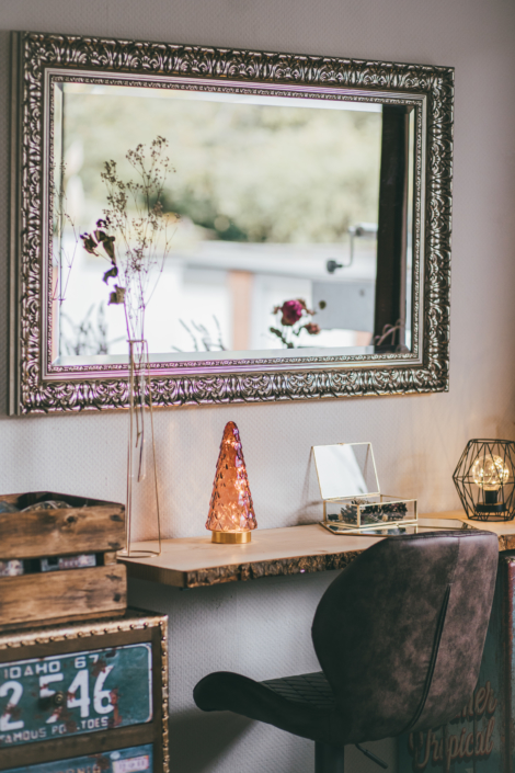 Styling-Ecke mit Spiegel